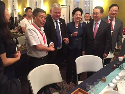 向世界展示中國非遺文化，湘益茯茶亮相湖南波蘭、捷克非遺交流周